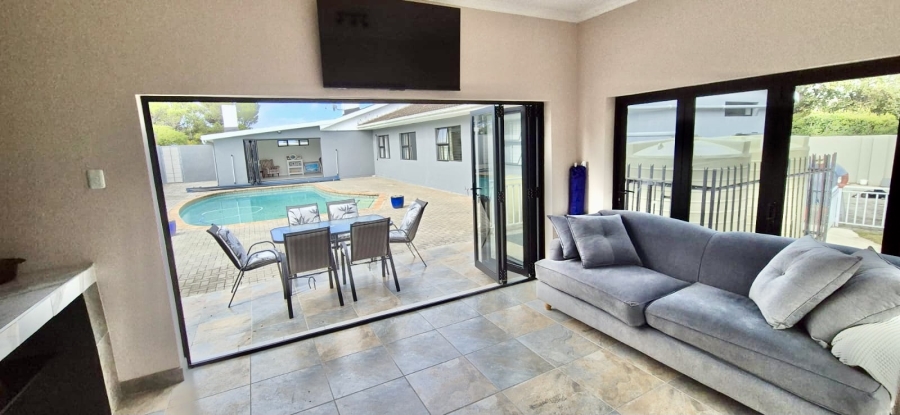 4 Bedroom Property for Sale in Fernglen Eastern Cape